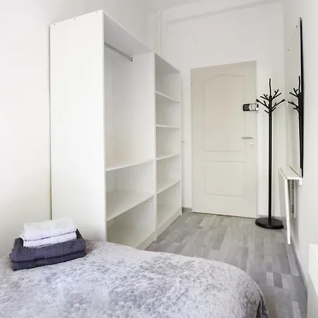 Buda Centre Homes By The Allee Shopping Mall * Budapest